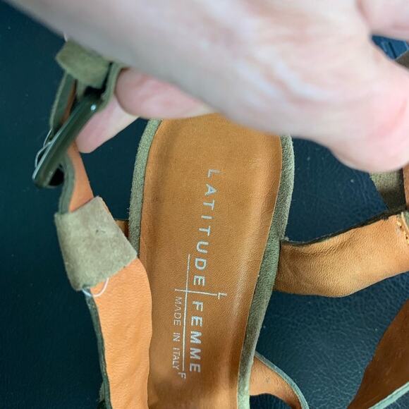 BRAND NEW $225 OLIVE GREEN ITALIAN STUDDED SUEDE HIGH HEEL STRAPPY SANDALS 38 - Picture 5 of 7